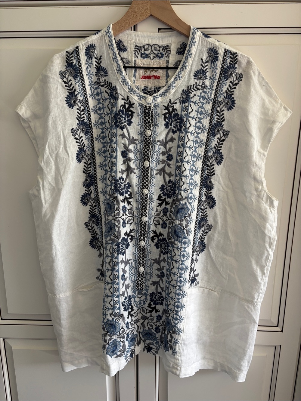Johnny Was Biya Rosella Linen Button Front Top White Blue Embroidered Womens XL